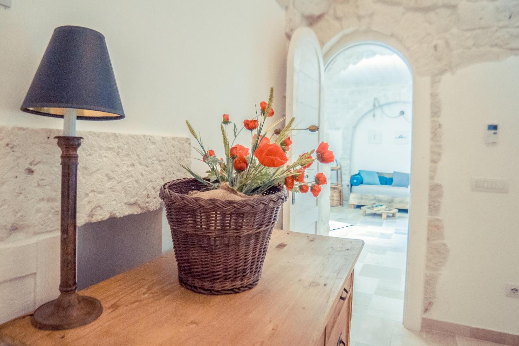 ロコロトンド Navolte Trulli E Quiete Con Piscinaヴィラ エクステリア 写真