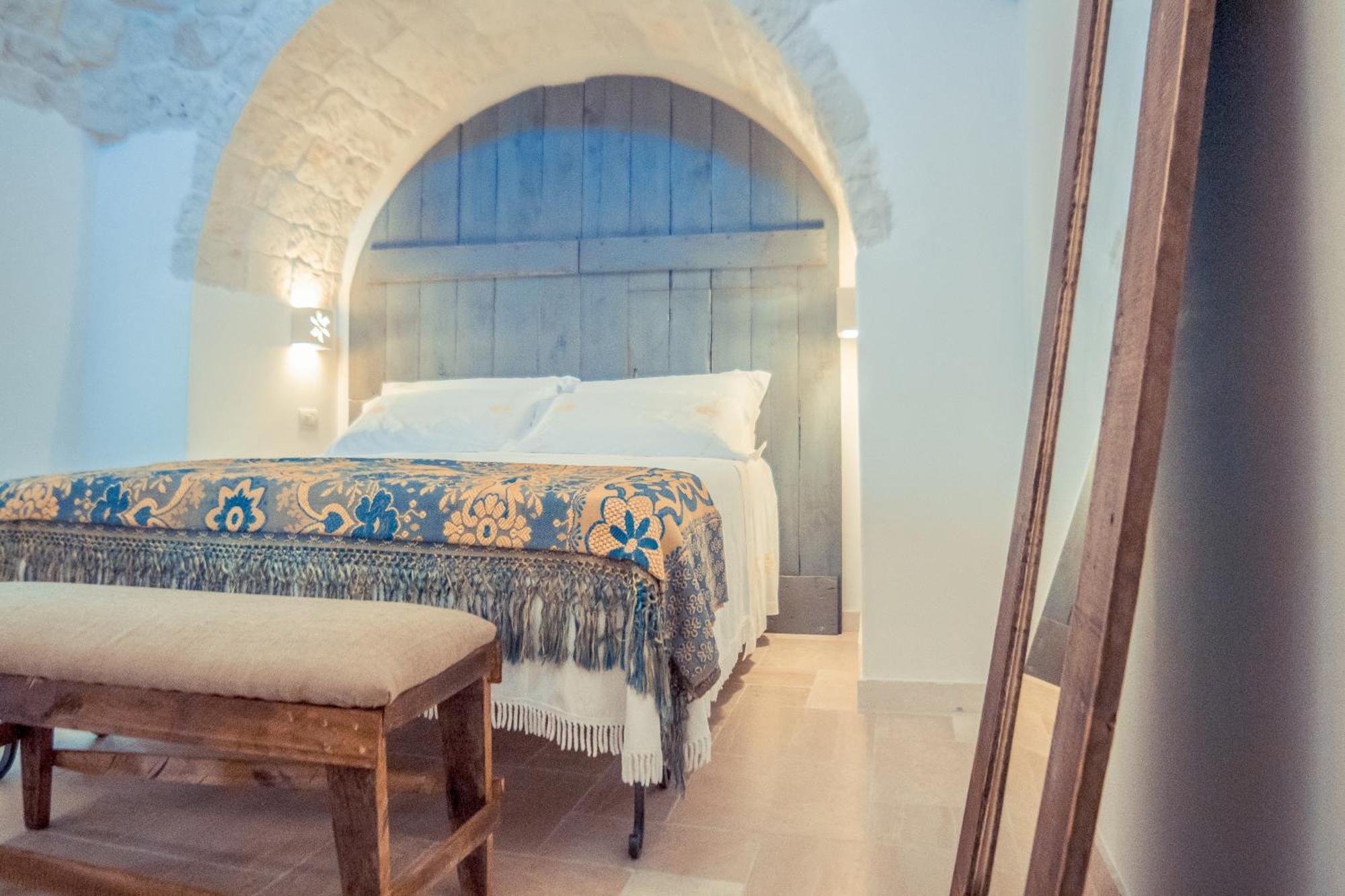 ロコロトンド Navolte Trulli E Quiete Con Piscinaヴィラ エクステリア 写真