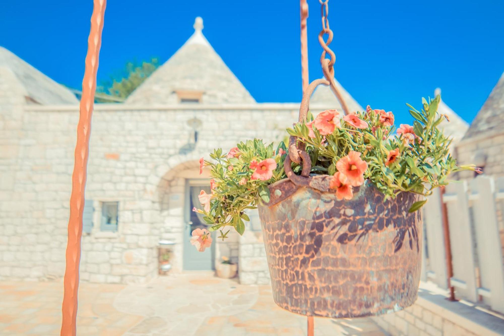 ロコロトンド Navolte Trulli E Quiete Con Piscinaヴィラ エクステリア 写真