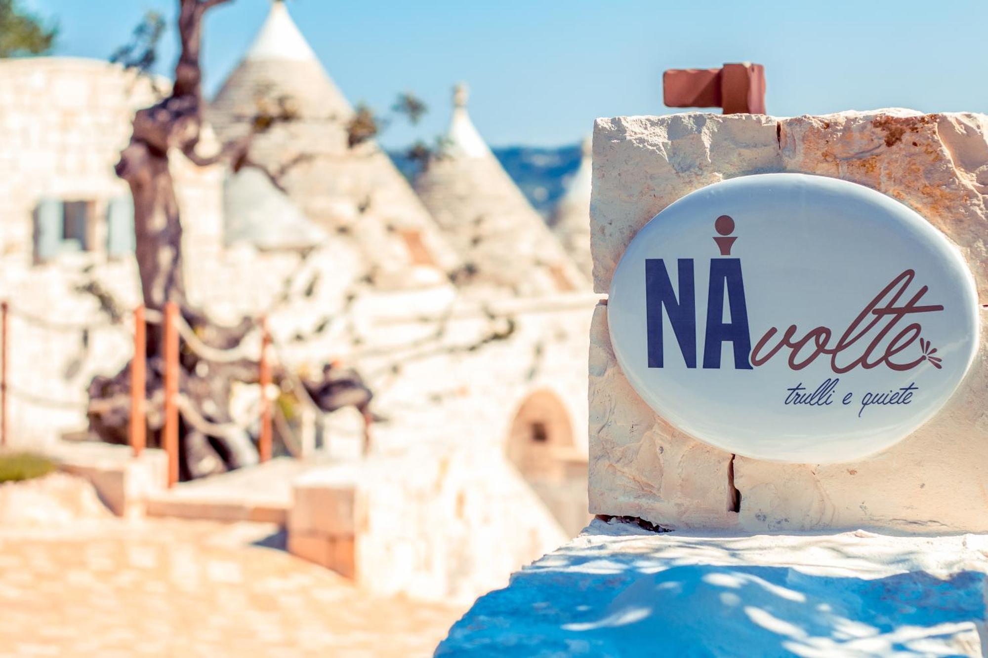ロコロトンド Navolte Trulli E Quiete Con Piscinaヴィラ エクステリア 写真